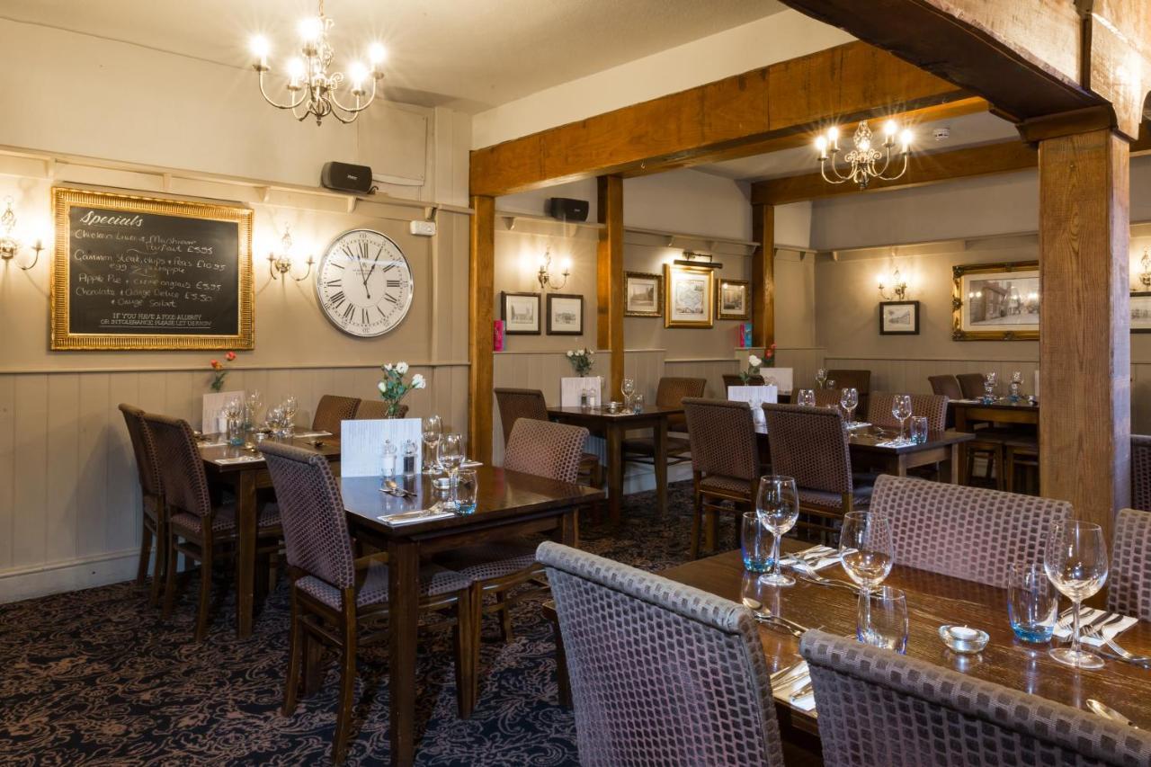 לנהאם The Dog & Bear Hotel מראה חיצוני תמונה